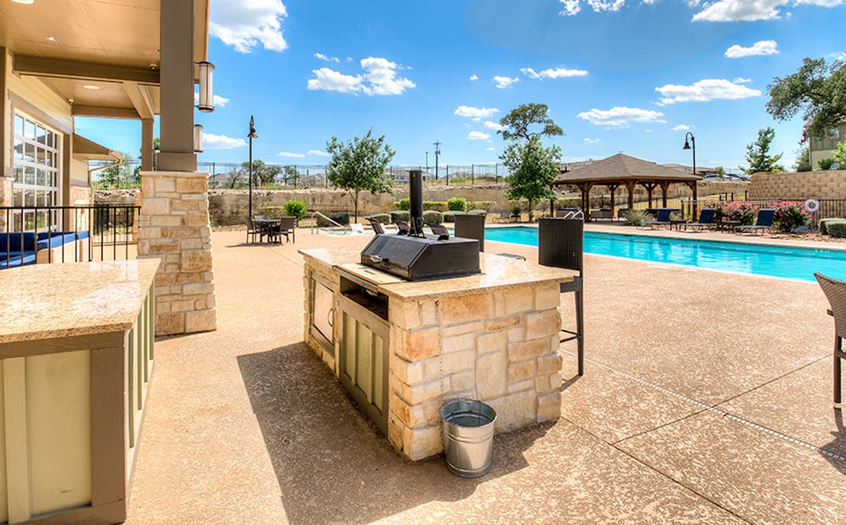 Apartments Near San Antonio Springs Luxury Apartments